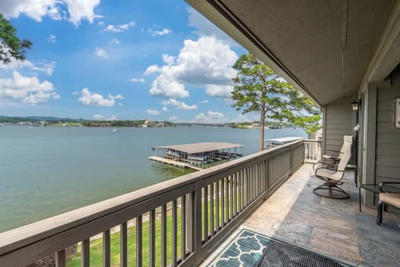 The Lakefront Escape at Southshore