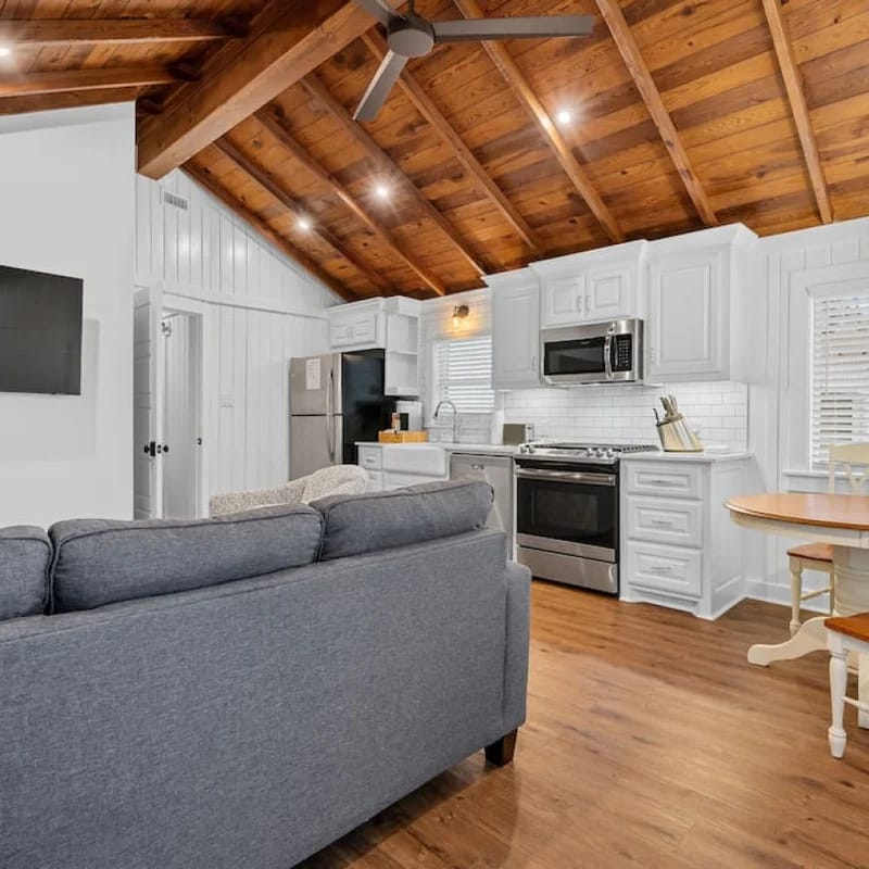 Farmhouse Style Getaway Cottage